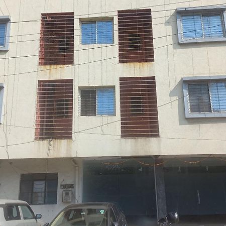 נאסיק Hotel Namrata מראה חיצוני תמונה