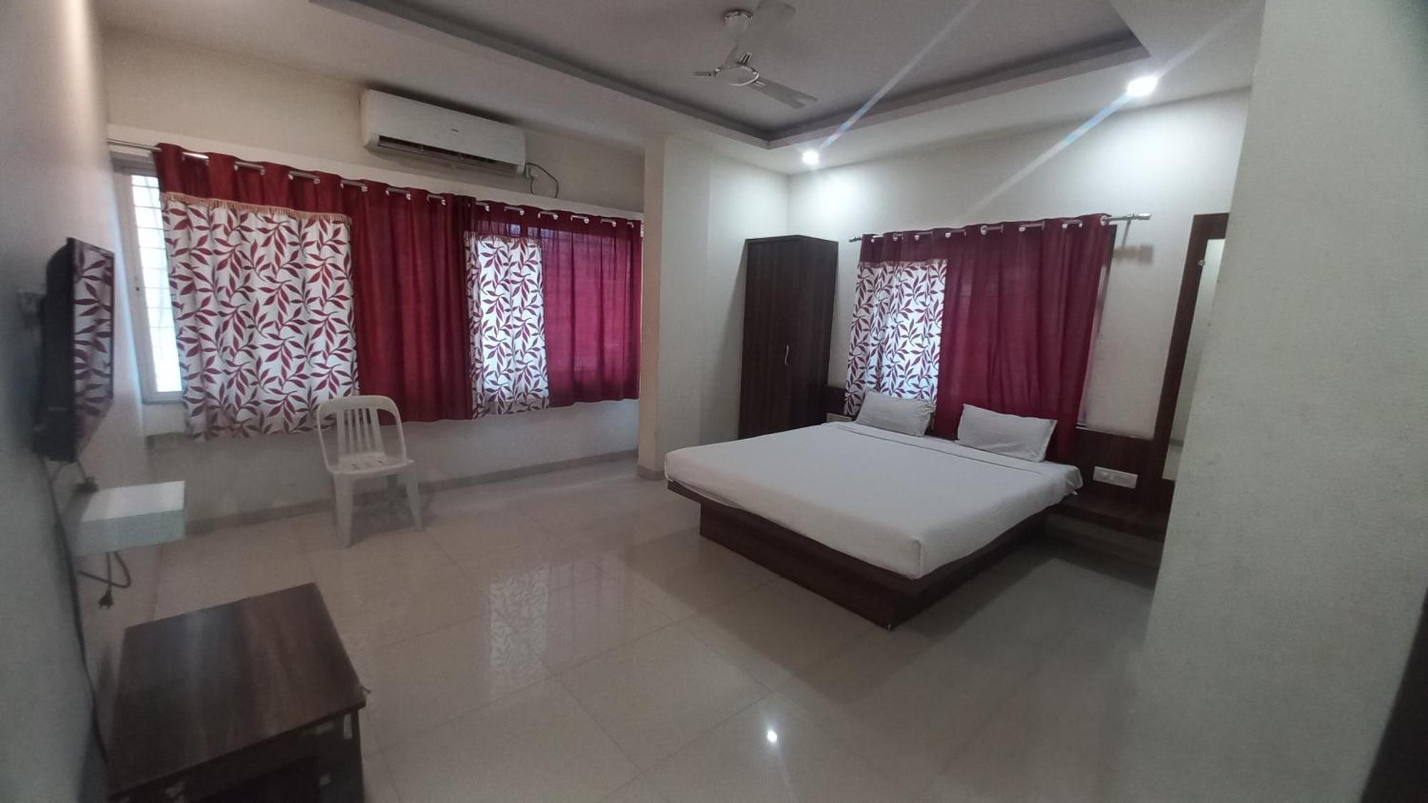 נאסיק Hotel Namrata מראה חיצוני תמונה